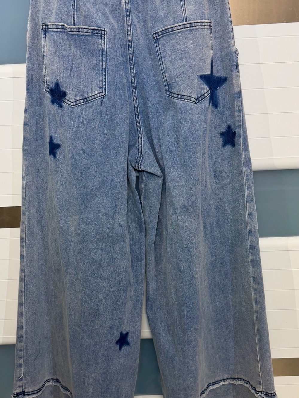 Blank NYC Blue Wide-Leg Jeans with Star Appliqués - Picture 2 of 2